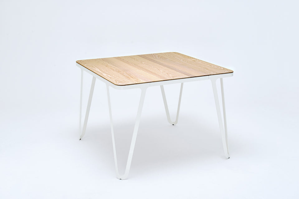 Loop Table / Oak